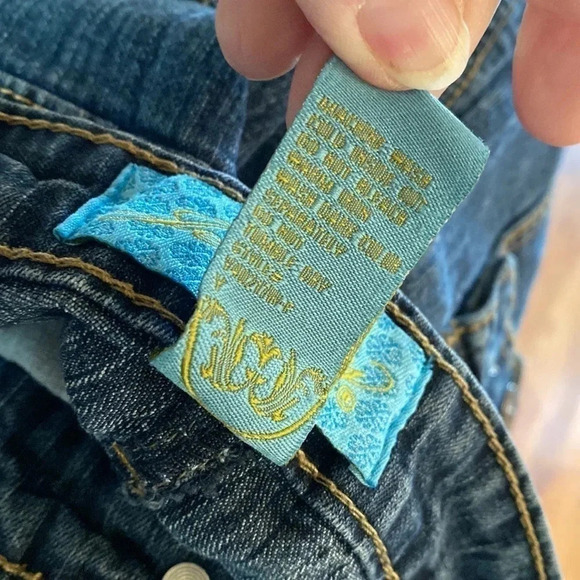 Jeanbay Medium Wash Denim Embroidered Floral Flap Pockets - Picture 8 of 8